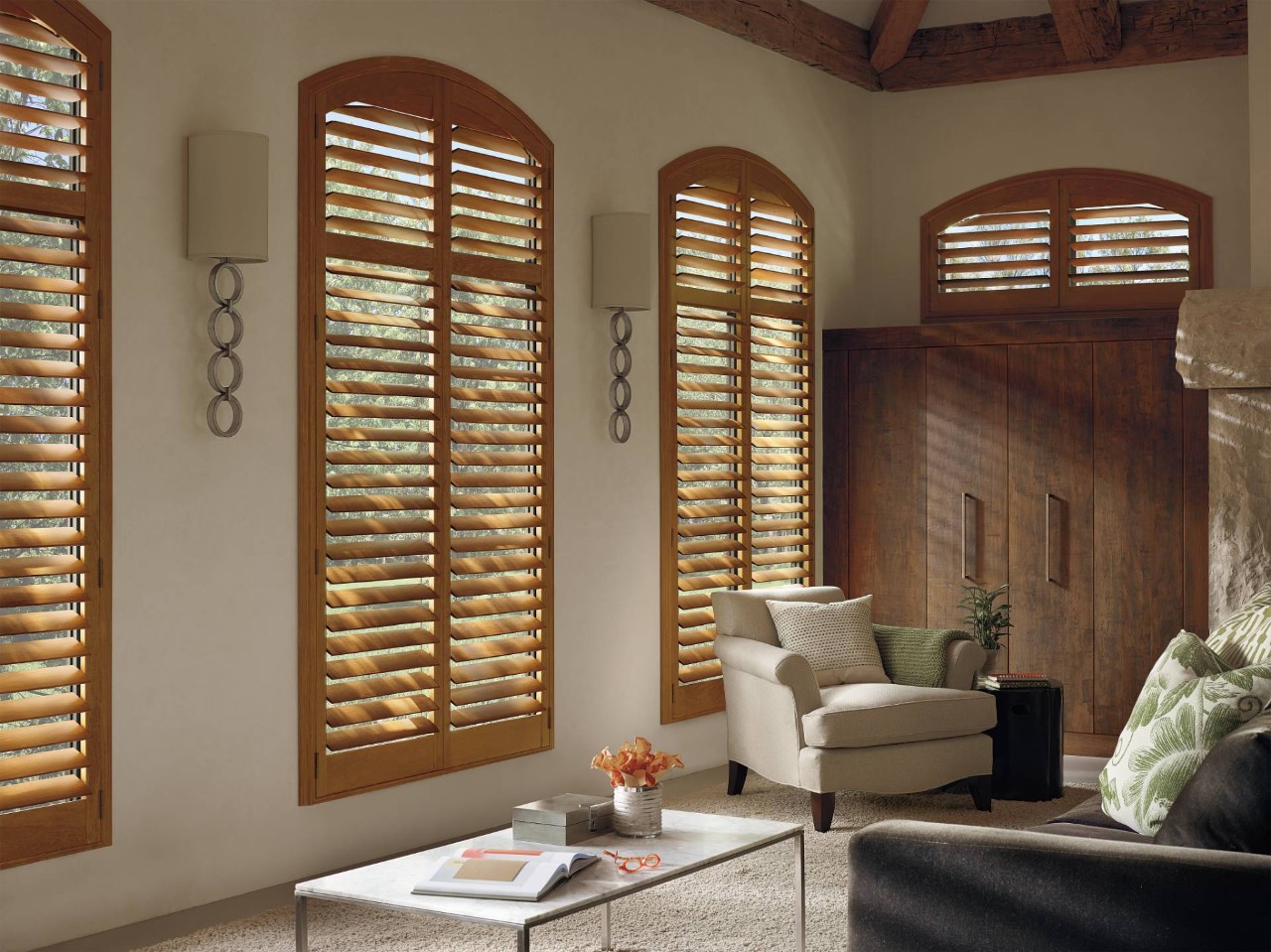 Hunter Douglas Heritance® Wood Shutters near Fletcher, North Carolina (NC)